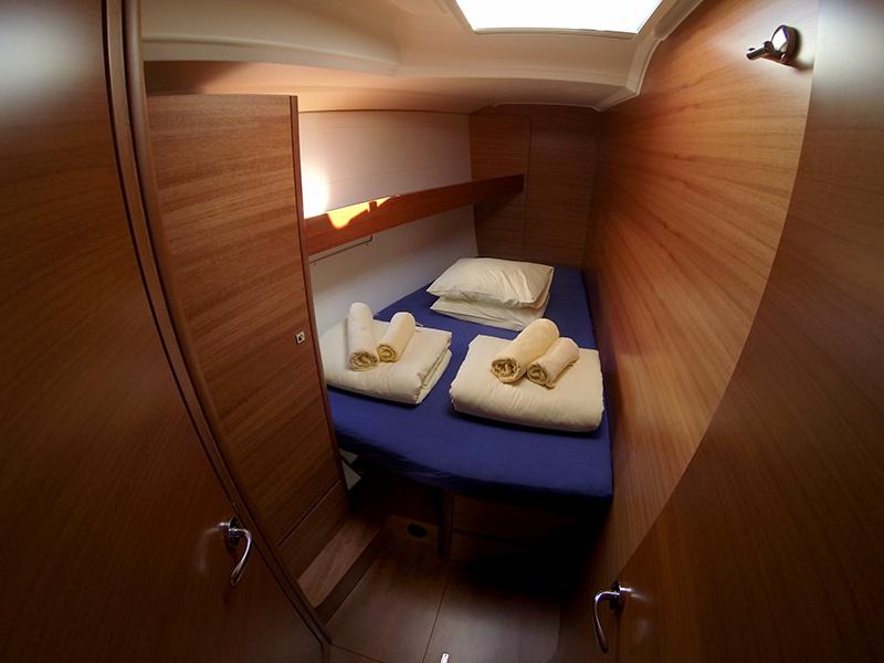 Book yachts online - sailboat - Dufour 460 - Get Lucky - rent