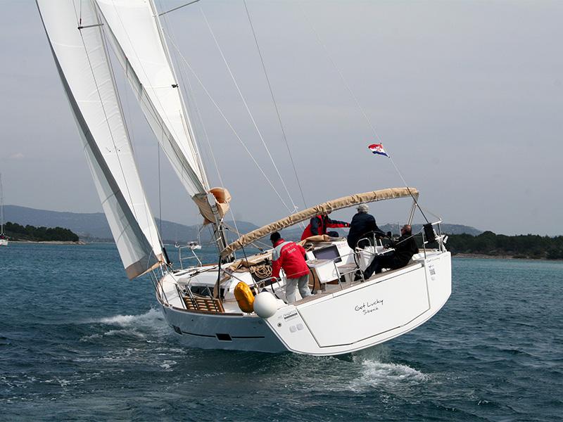Book yachts online - sailboat - Dufour 460 - Get Lucky - rent