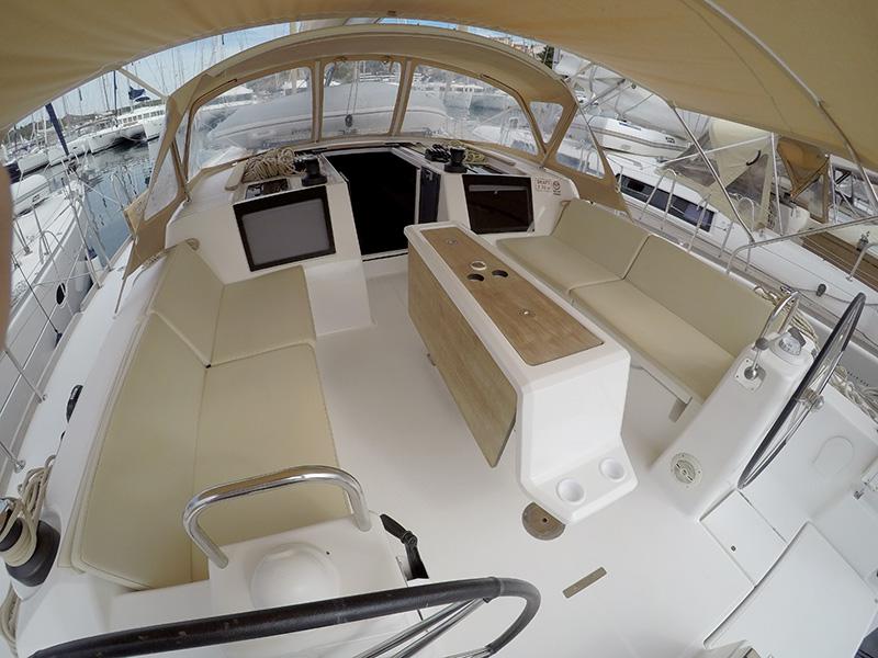 Book yachts online - sailboat - Dufour 460 - Get Lucky - rent