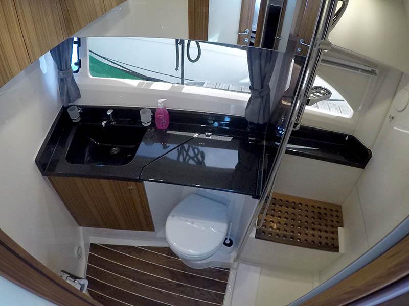 Book yachts online - motorboat - Marex 360 Cabriolet Cruiser - True North - rent