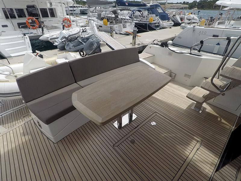 Book yachts online - motorboat - Prestige 500 Fly - Serendipity I - rent