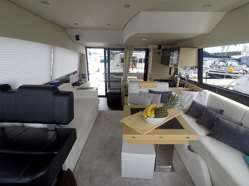 Book yachts online - motorboat - Prestige 500 Fly - Serendipity I - rent