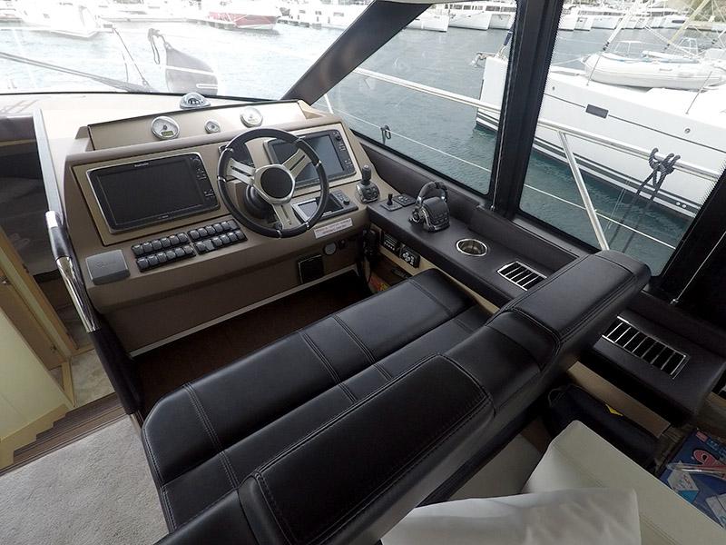 Book yachts online - motorboat - Prestige 500 Fly - Serendipity I - rent
