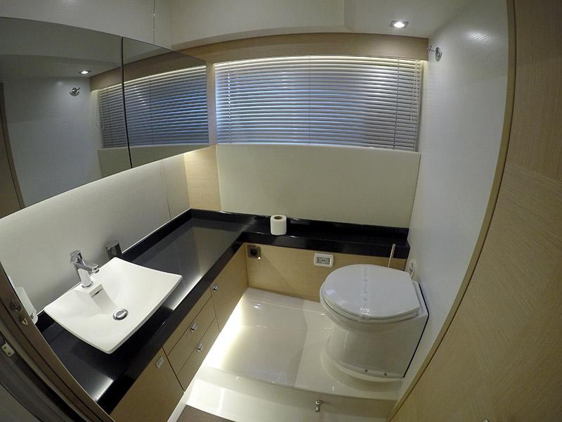 Book yachts online - motorboat - Prestige 500 Fly - Serendipity I - rent