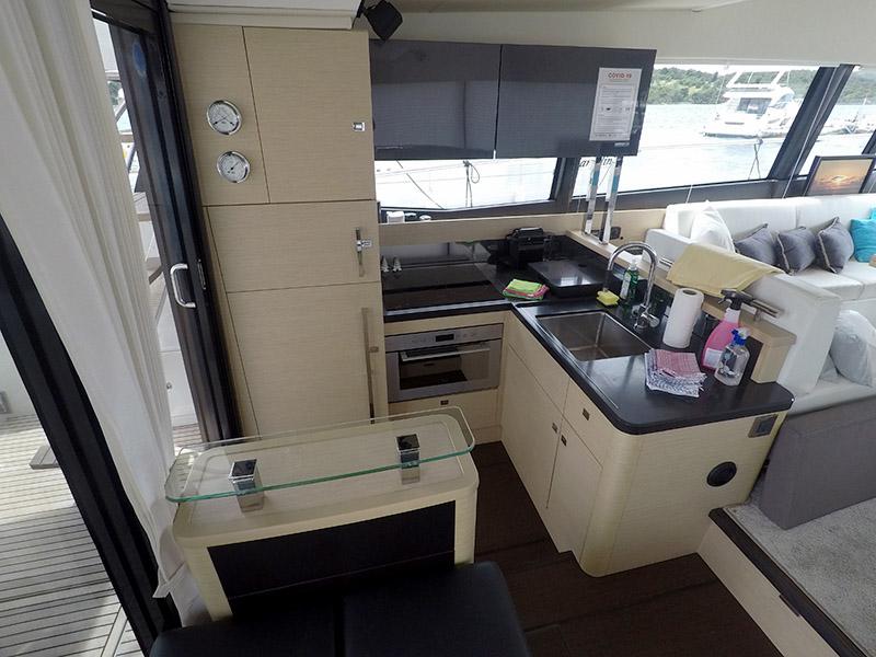 Book yachts online - motorboat - Prestige 500 Fly - Serendipity I - rent