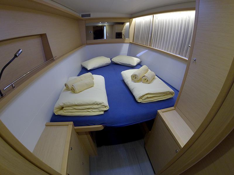 Book yachts online - catamaran - Lagoon 450 - Marčelina - rent