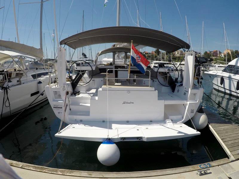 Book yachts online - sailboat - Dufour 470 GL - Alibaba - rent