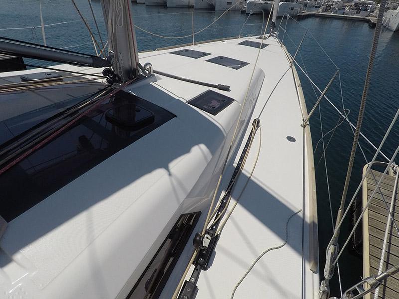 Book yachts online - sailboat - Dufour 460 - Petra - rent