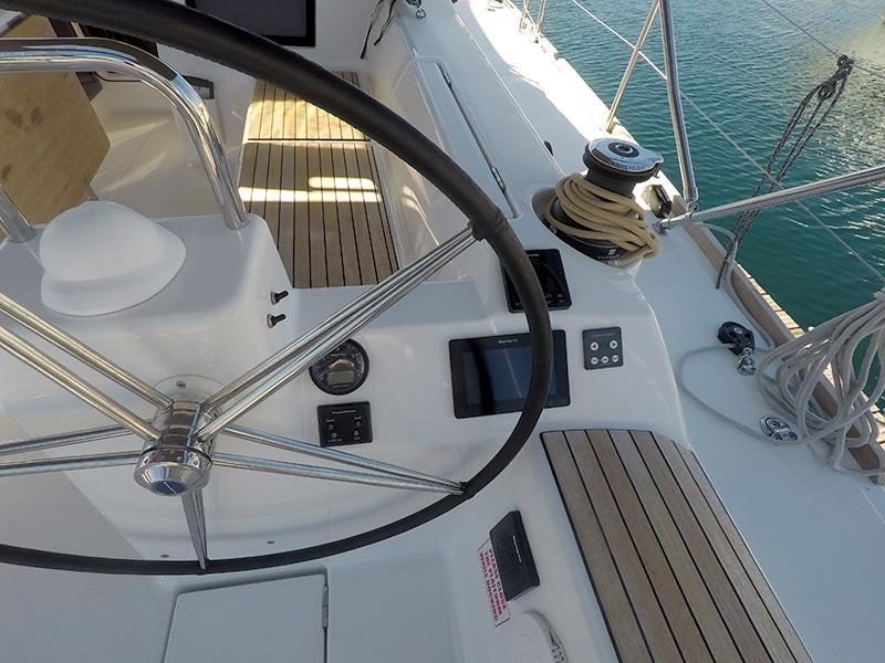 Book yachts online - sailboat - Dufour 460 - Petra - rent