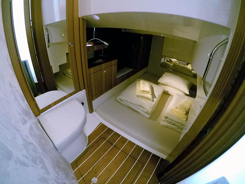 Book yachts online - motorboat - Marex 310 Sun Cruiser - 7 Happy Days - rent