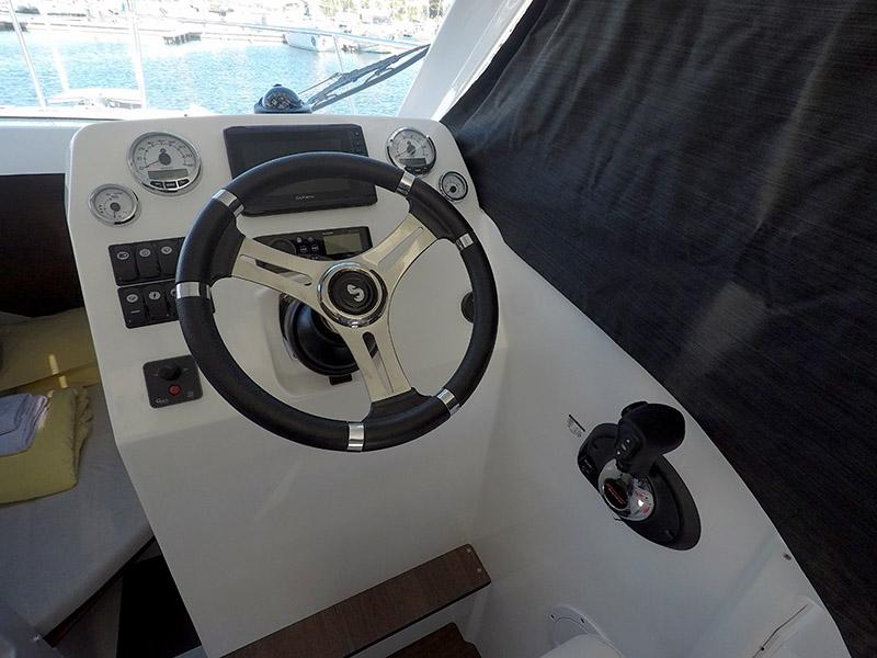 Book yachts online - motorboat - Antares 8 OB - Lovre  - rent