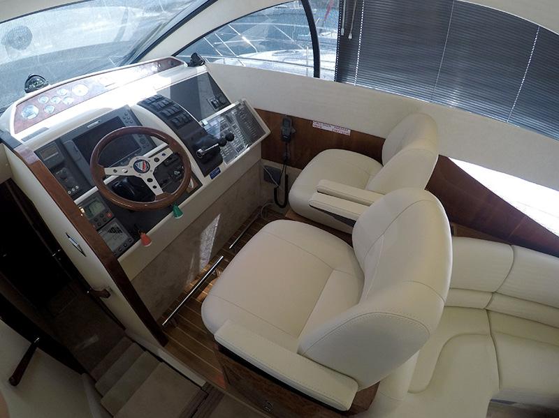 Book yachts online - motorboat - Fairline Phantom 50 - Luna IV - rent