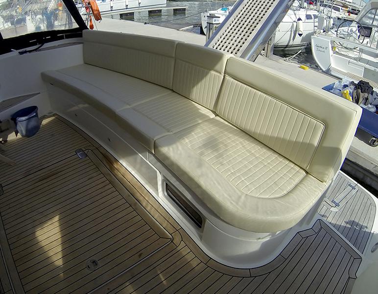 Book yachts online - motorboat - Fairline Phantom 50 - Luna IV - rent