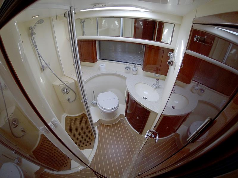 Book yachts online - motorboat - Fairline Phantom 50 - Luna IV - rent
