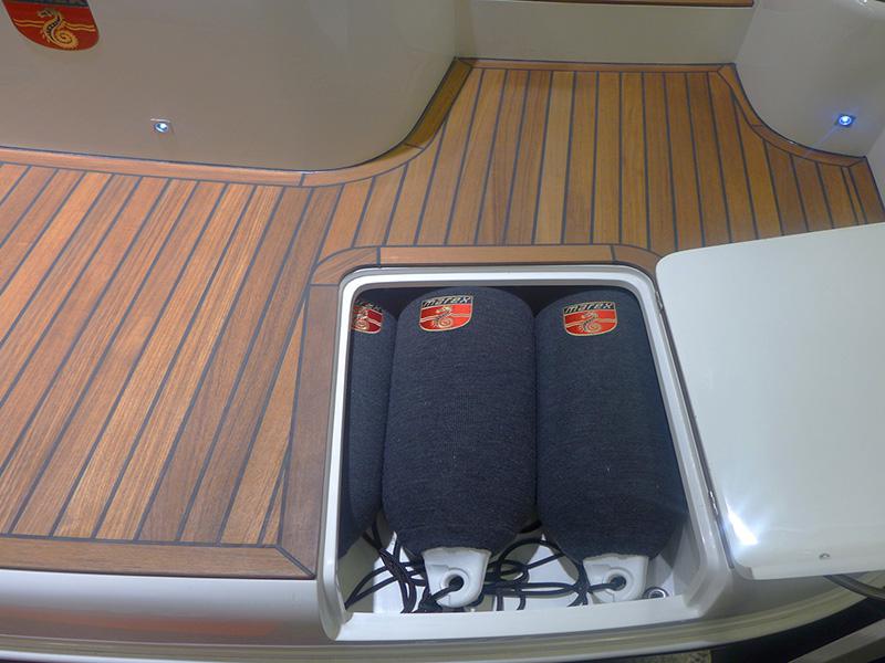 Book yachts online - motorboat - Marex 375 - North star - rent