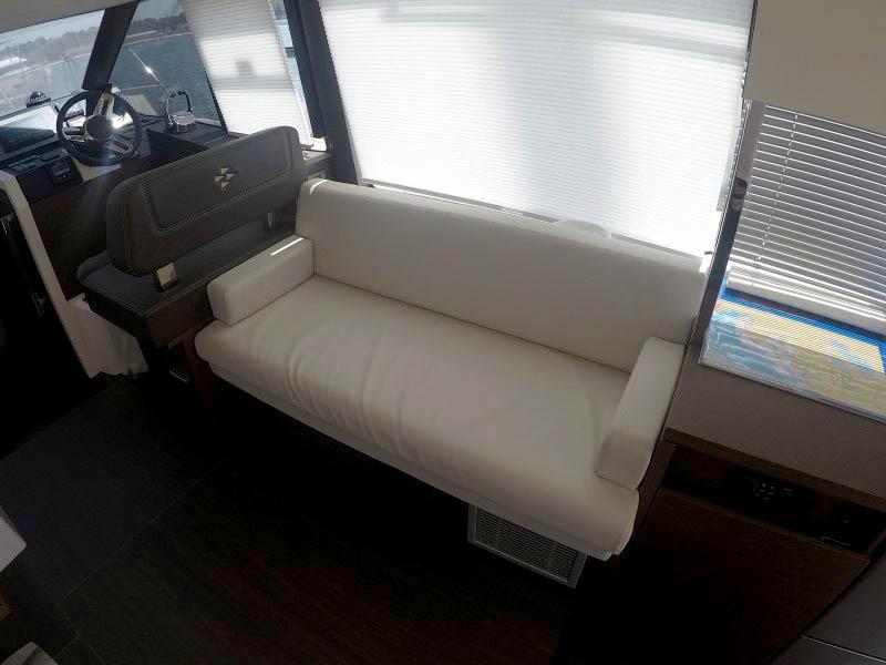 Book yachts online - motorboat - Prestige 420 Fly - Brigadoon - rent