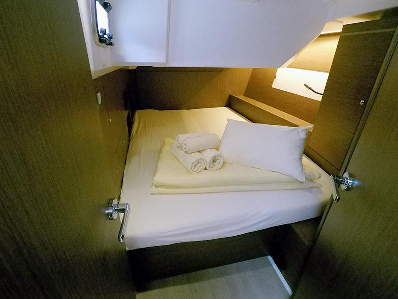 Book yachts online - sailboat - Oceanis 46.1 - Greta - rent