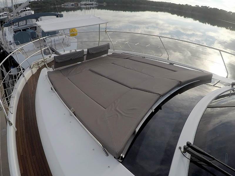 Book yachts online - motorboat - Prestige 620 S - JANA - rent