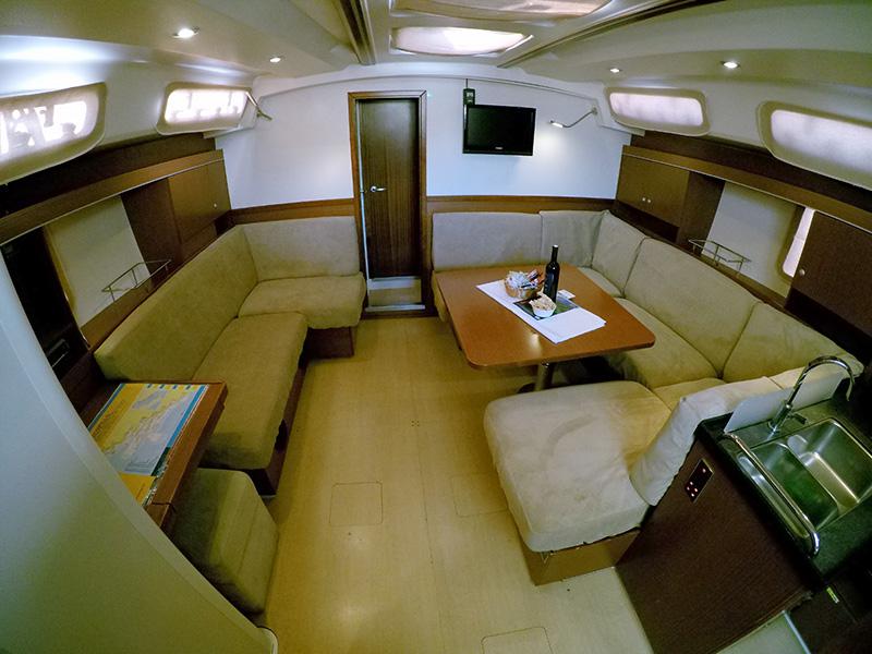 Book yachts online - sailboat - Hanse 445 - Maja III - rent