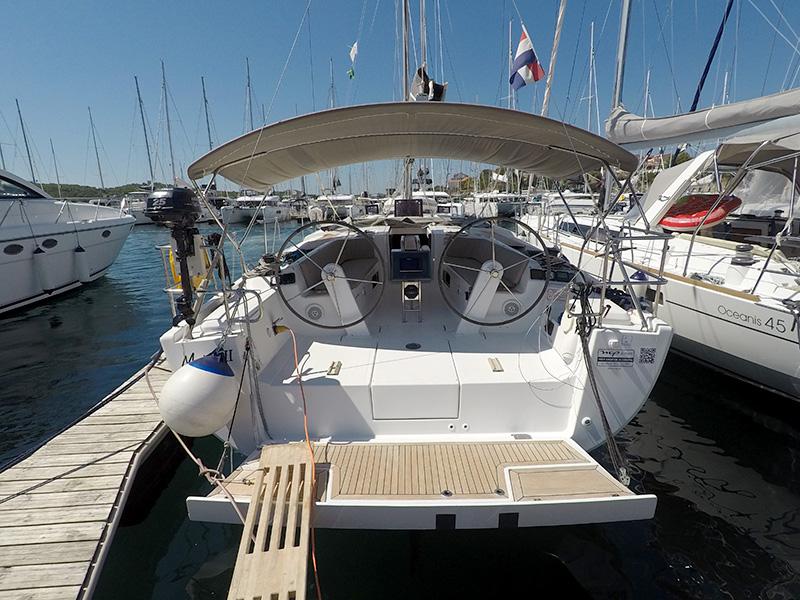 Book yachts online - sailboat - Hanse 445 - Maja III - rent