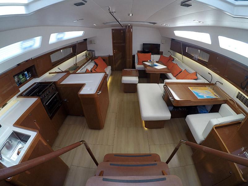 Book yachts online - sailboat - Oceanis 60 - Tourbillon - rent