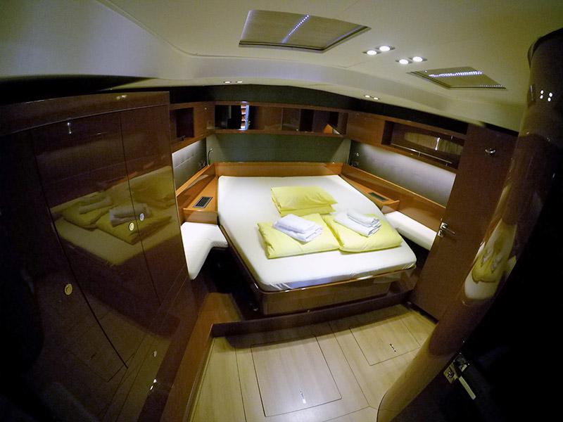 Book yachts online - sailboat - Oceanis 60 - Tourbillon - rent