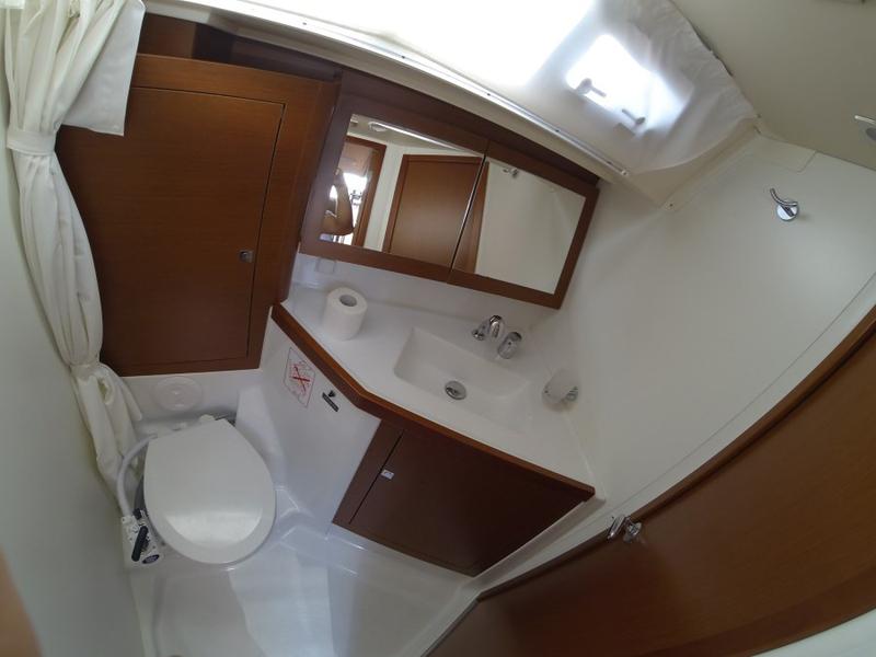 Book yachts online - sailboat - Oceanis 45 - Neška II  - rent