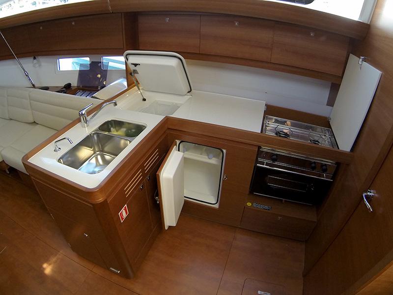 Book yachts online - sailboat - Dufour 412 GL - Amazing - rent