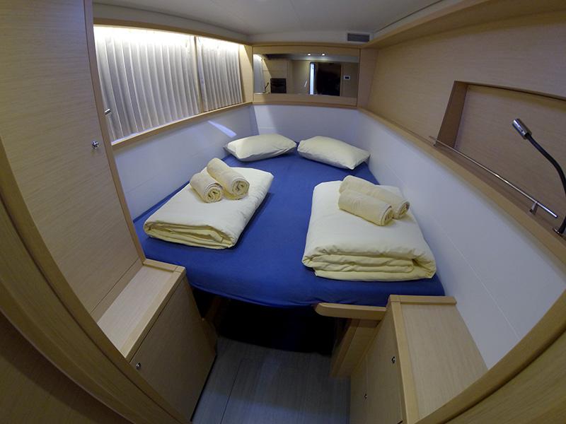 Book yachts online - catamaran - Lagoon 450 - Saelma - rent