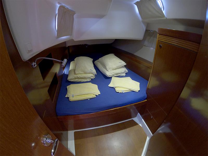 Book yachts online - sailboat - Oceanis 50 - Pika II - rent