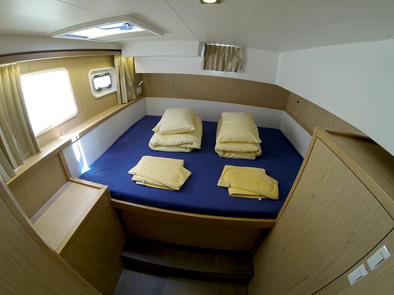Book yachts online - catamaran - Lagoon 39 - My cat - rent