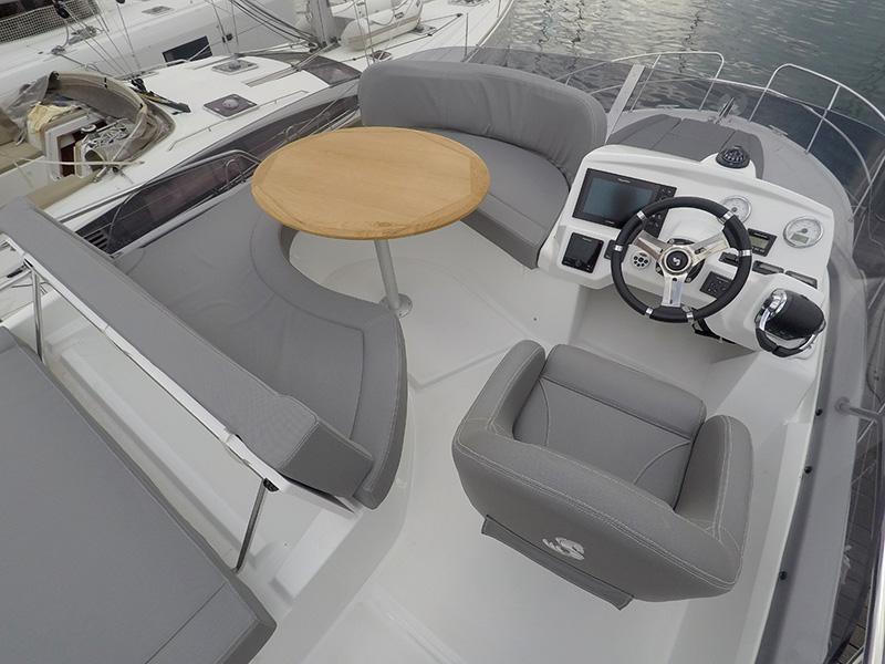 Book yachts online - motorboat - Beneteau Antares 36 - Sveti Nikola - rent