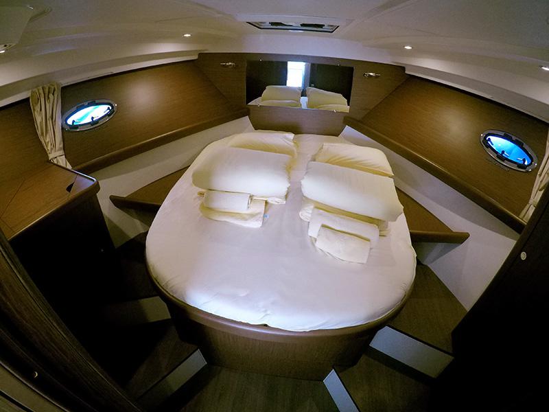 Book yachts online - motorboat - Beneteau Antares 36 - Sveti Nikola - rent