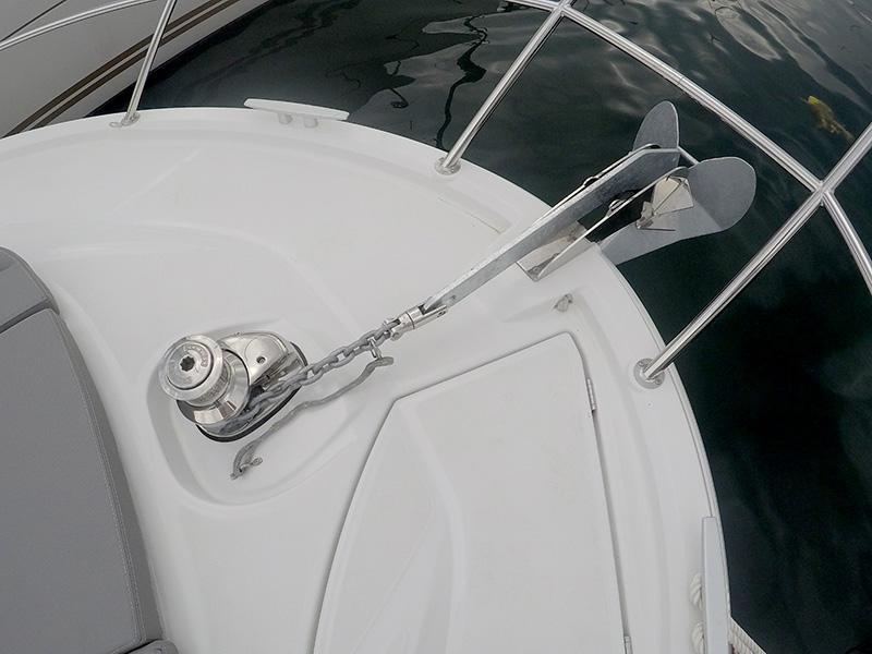 Book yachts online - motorboat - Beneteau Antares 36 - Capricorn - rent
