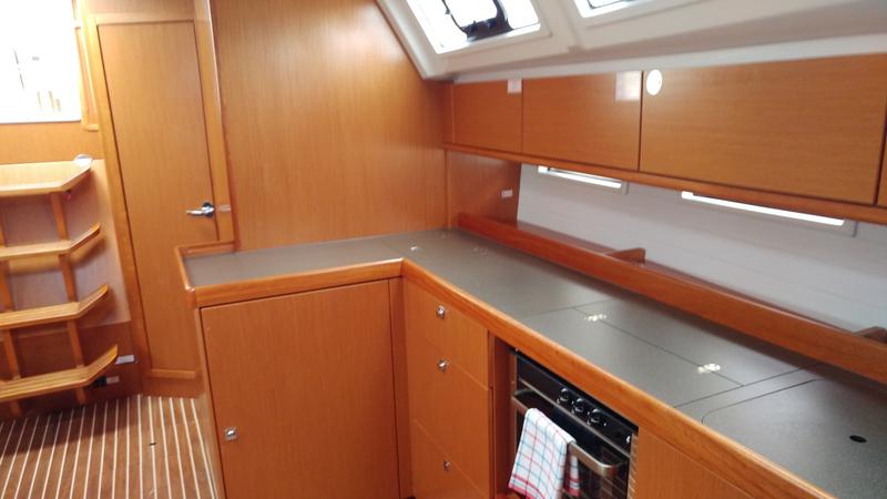 Book yachts online - sailboat - Bavaria Cruiser 46 - EFI - rent