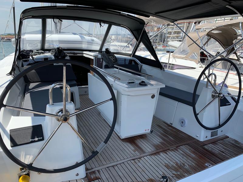 Book yachts online - sailboat - Oceanis 40.1 - AVRA - rent