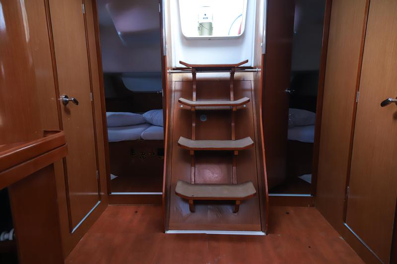 Book yachts online - sailboat - Oceanis 43 - MOJITO - rent