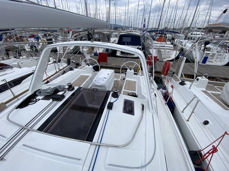 Book yachts online - sailboat - Oceanis 41.1 - OCEANIS 41.1 (2020) - LFK - rent