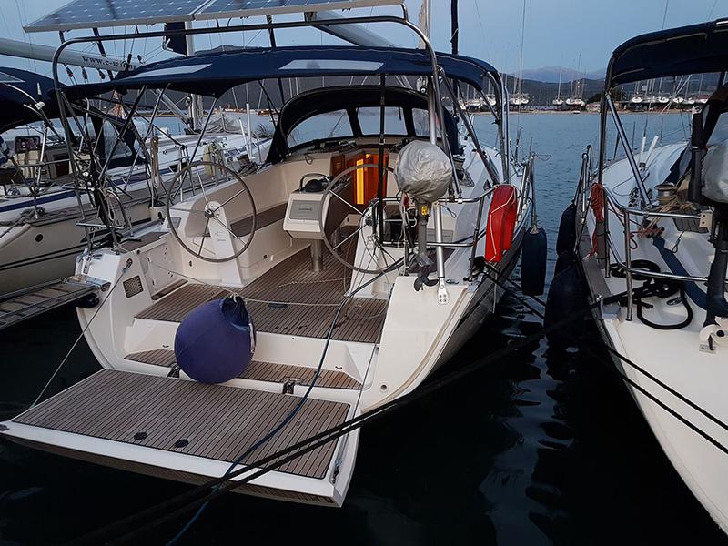 Book yachts online - sailboat - Bavaria 41 Cruiser - BAVARIA 41 CRUISER (2015) - LFK - rent