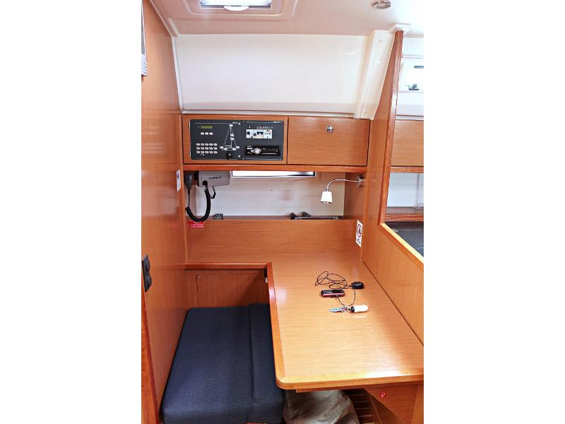 Book yachts online - sailboat - BAVARIA C 50 BT - SIRENA - rent