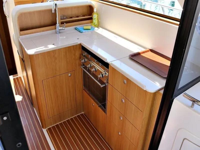 Book yachts online - motorboat - Adriana 44 BT (20) - ROBERTA - rent