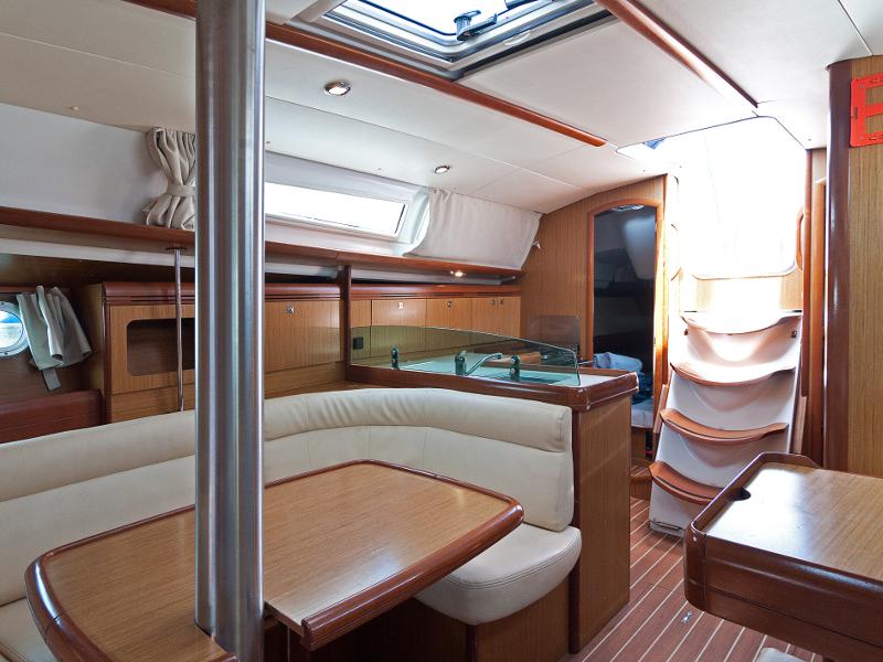 Book yachts online - sailboat - SUN ODYSSEY 36i - SEDNA - rent