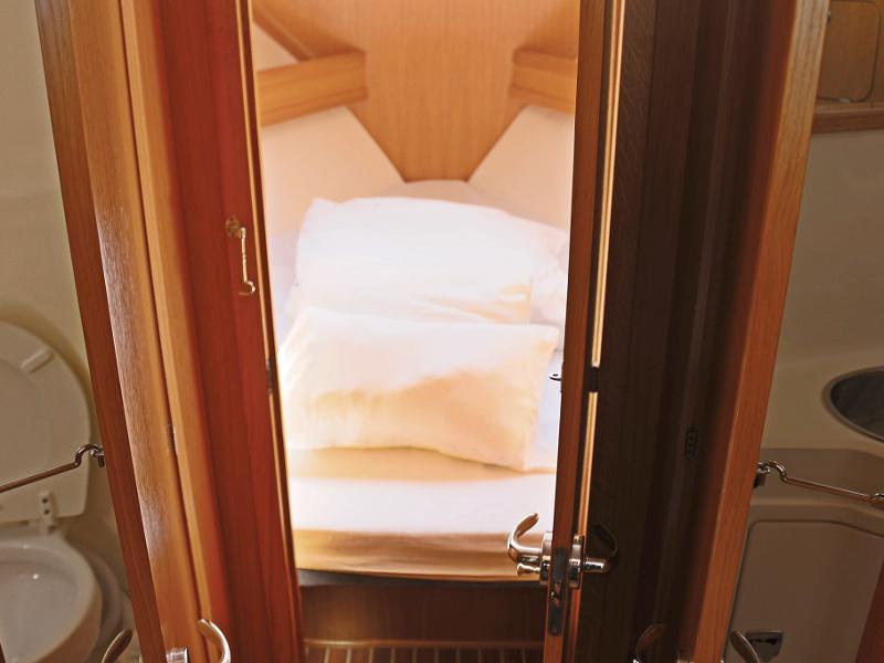 Book yachts online - motorboat - ADRIA 1002V BT (11) - VELLA - rent