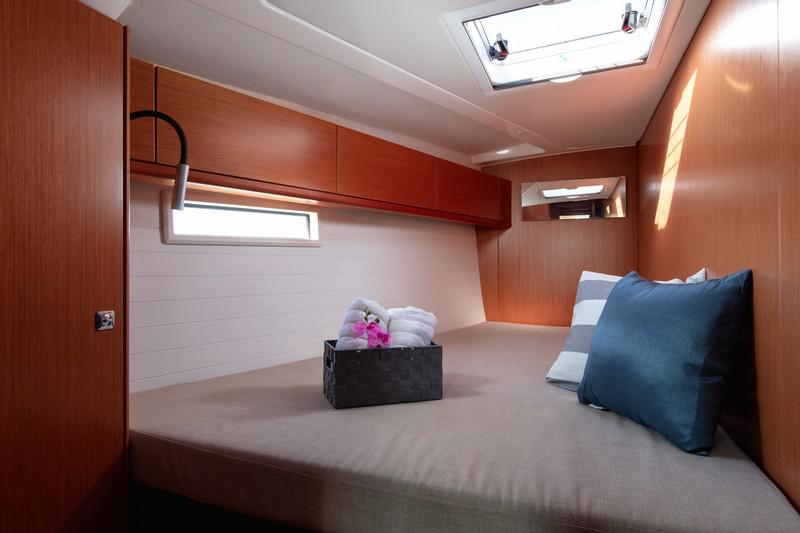Book yachts online - sailboat - Bavaria Cruiser 51 - LUI - rent