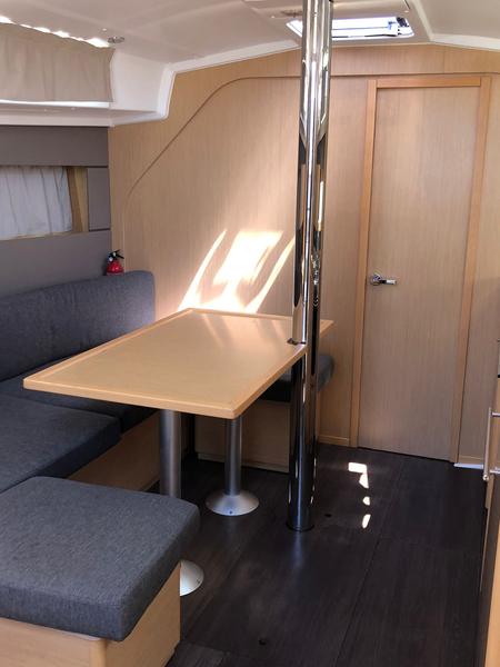 Book yachts online - sailboat - Oceanis 38 - Amaral - rent