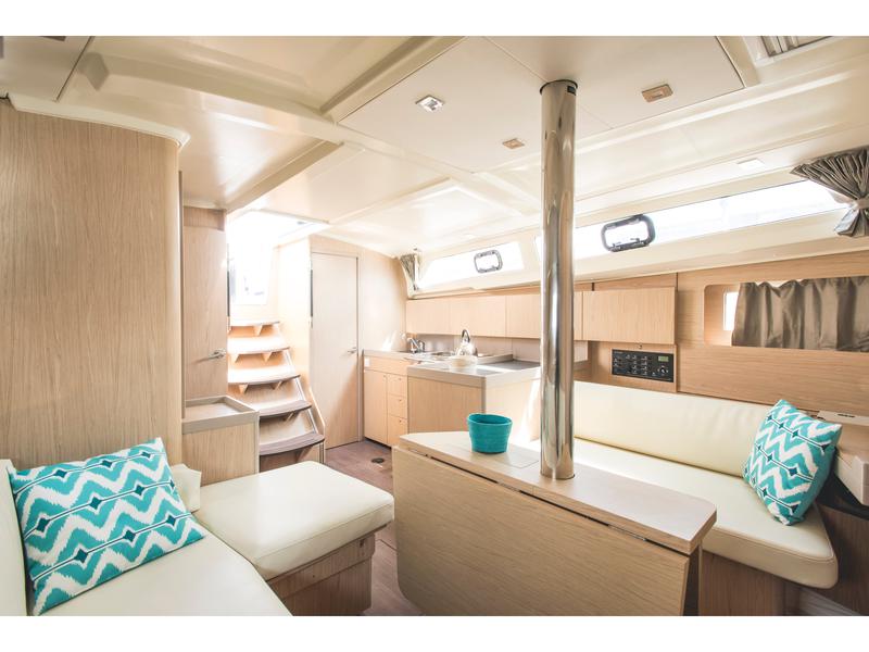 Book yachts online - sailboat - Oceanis 41.1. - Xeni - Comfort line - rent