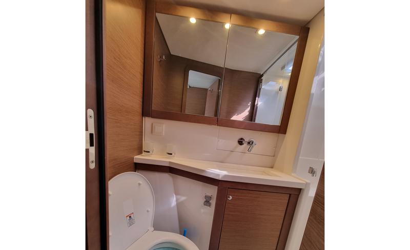 Book yachts online - catamaran - Lagoon 450F - Lalouche - rent