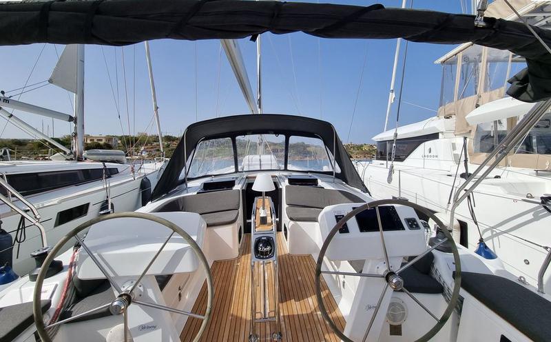Book yachts online - sailboat - Hanse 458 - Melusine - rent