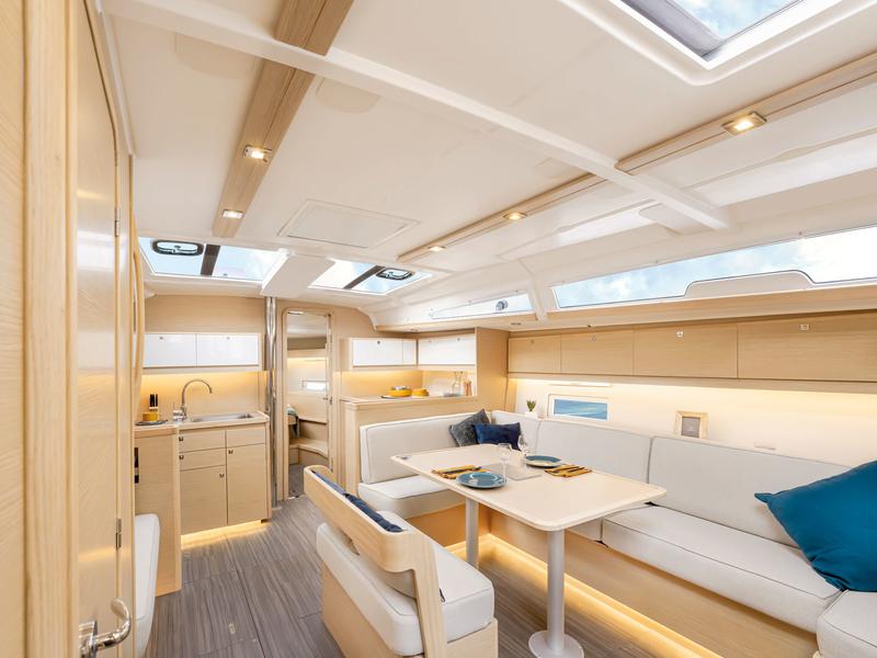 Book yachts online - sailboat - Dufour 430 - Ida 1 - rent