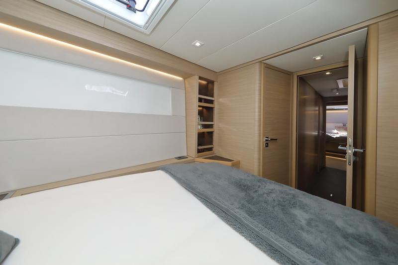 Book yachts online - catamaran - Lagoon 51 - owner version - SERENDIPITY - rent
